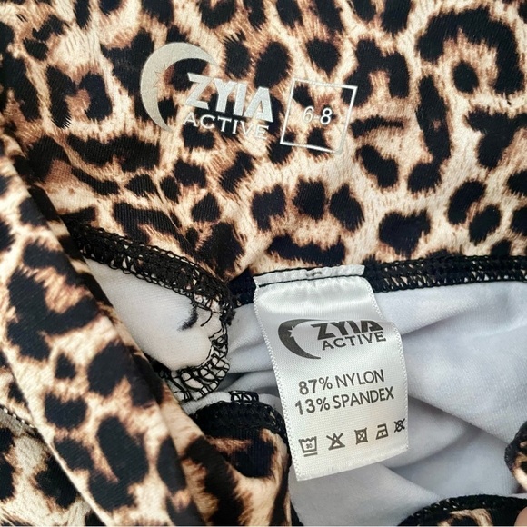 ZYIA Active Leopard Brilliant Scrunchy What Hi-rise 7/8 Leggings - Picture 11 of 11